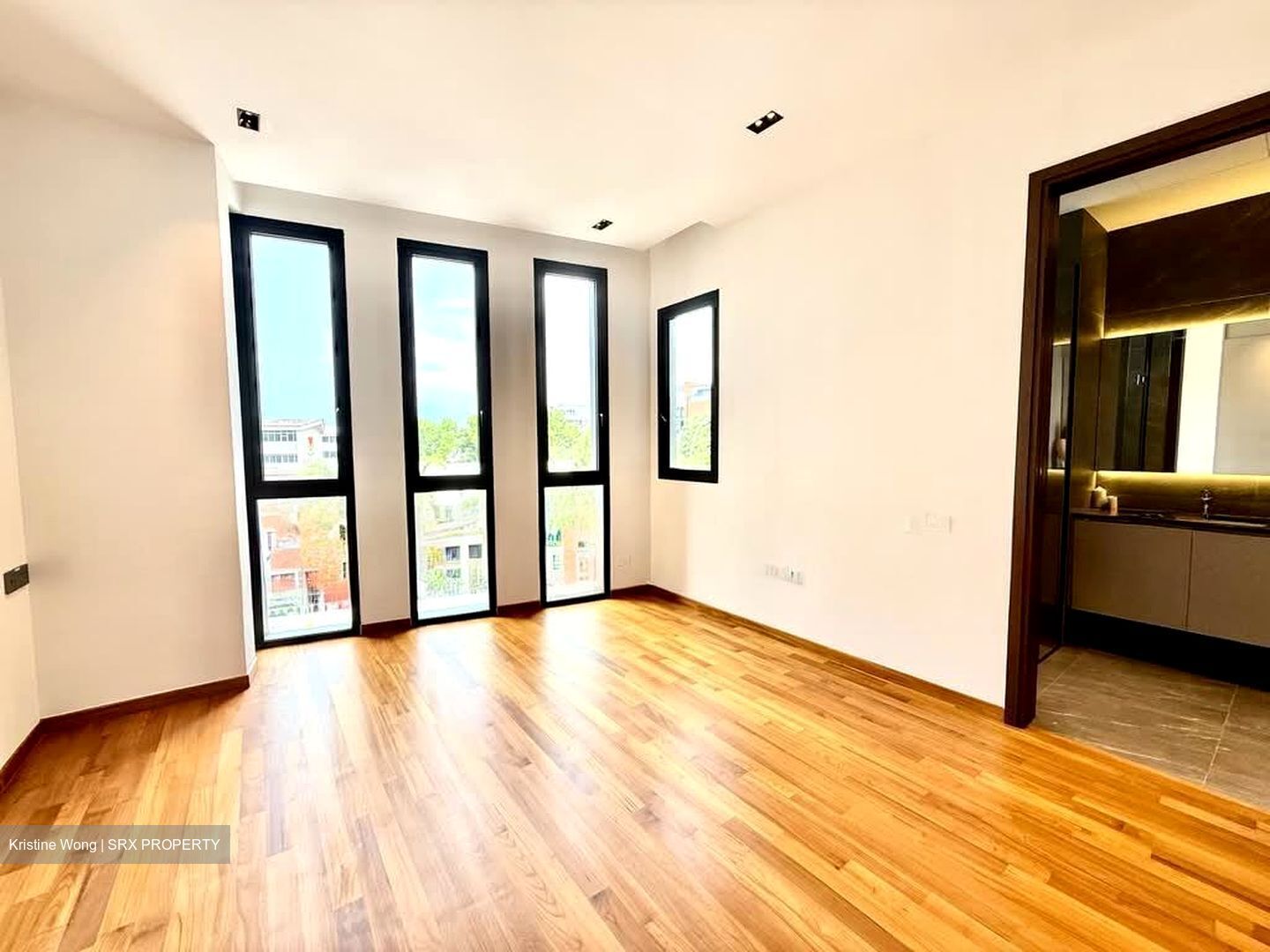 Joo Chiat Place (D15), Terrace #560091551